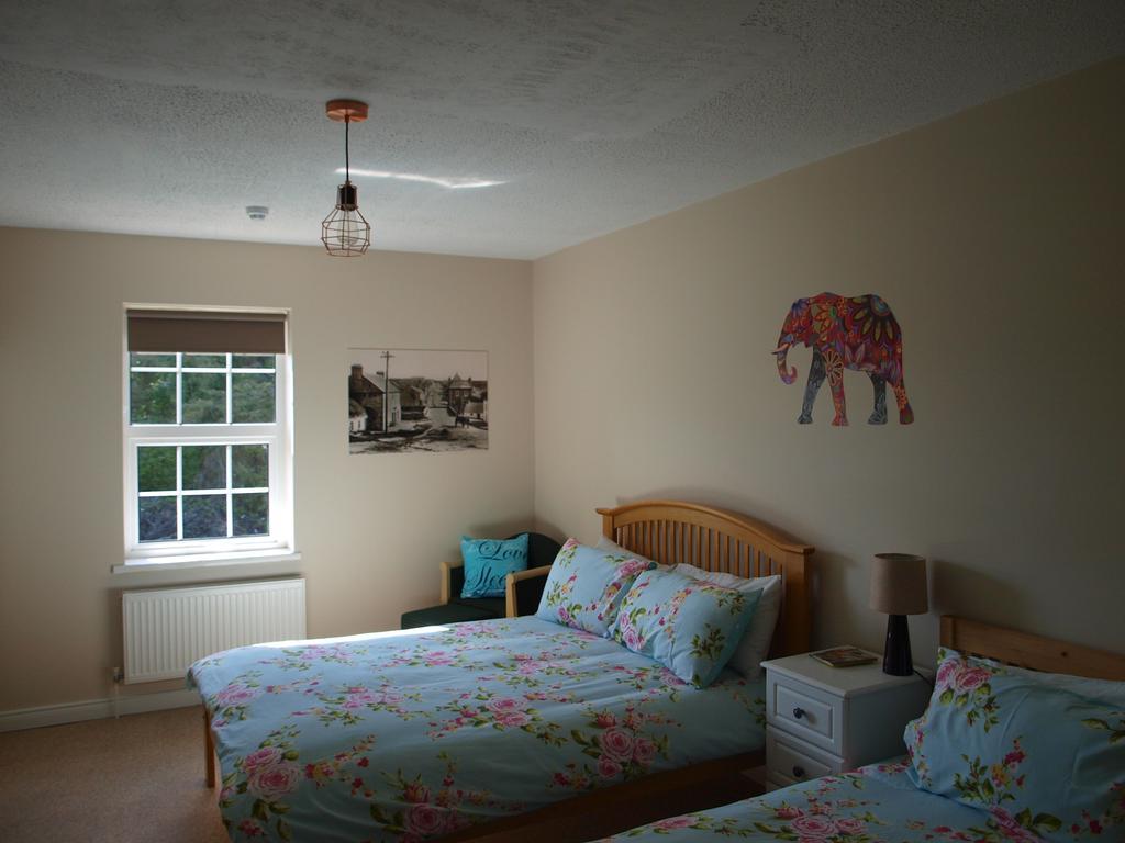 The River House Dungloe Bagian luar foto