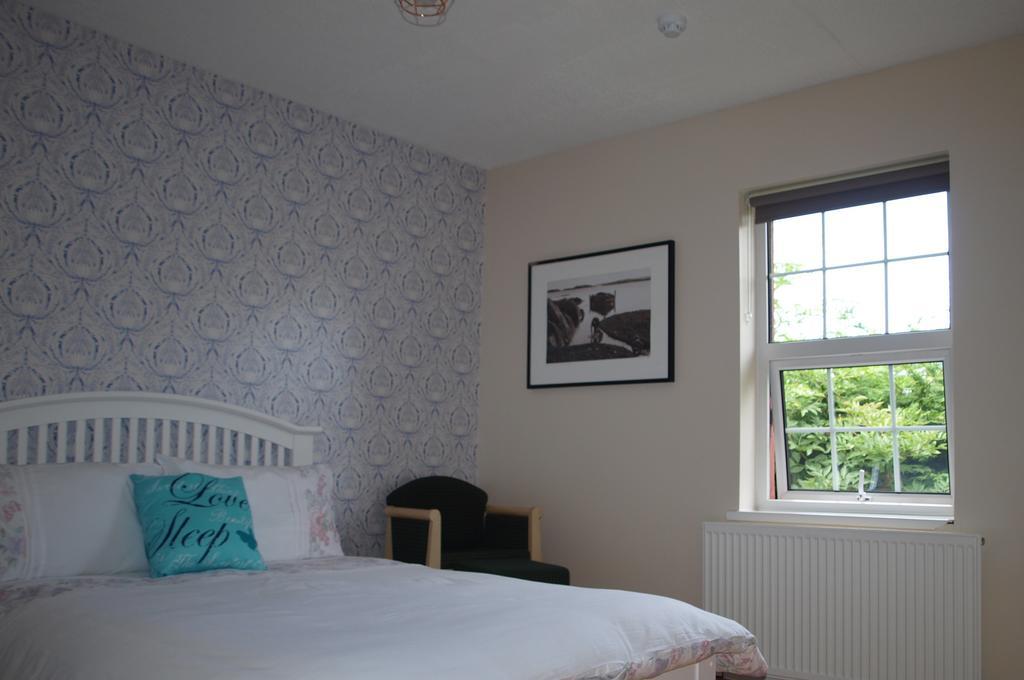 The River House Dungloe Bagian luar foto