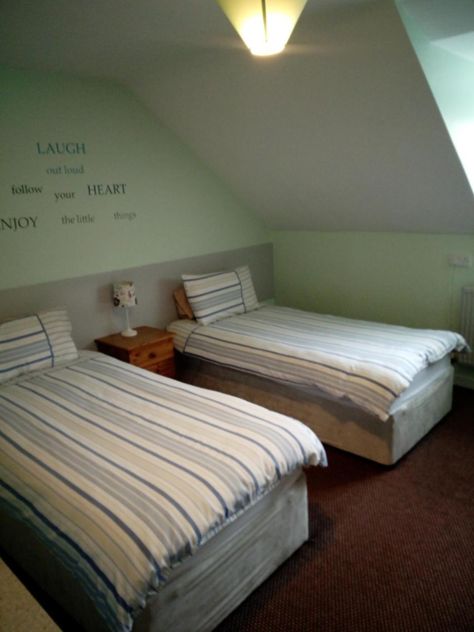 The River House Dungloe Bagian luar foto